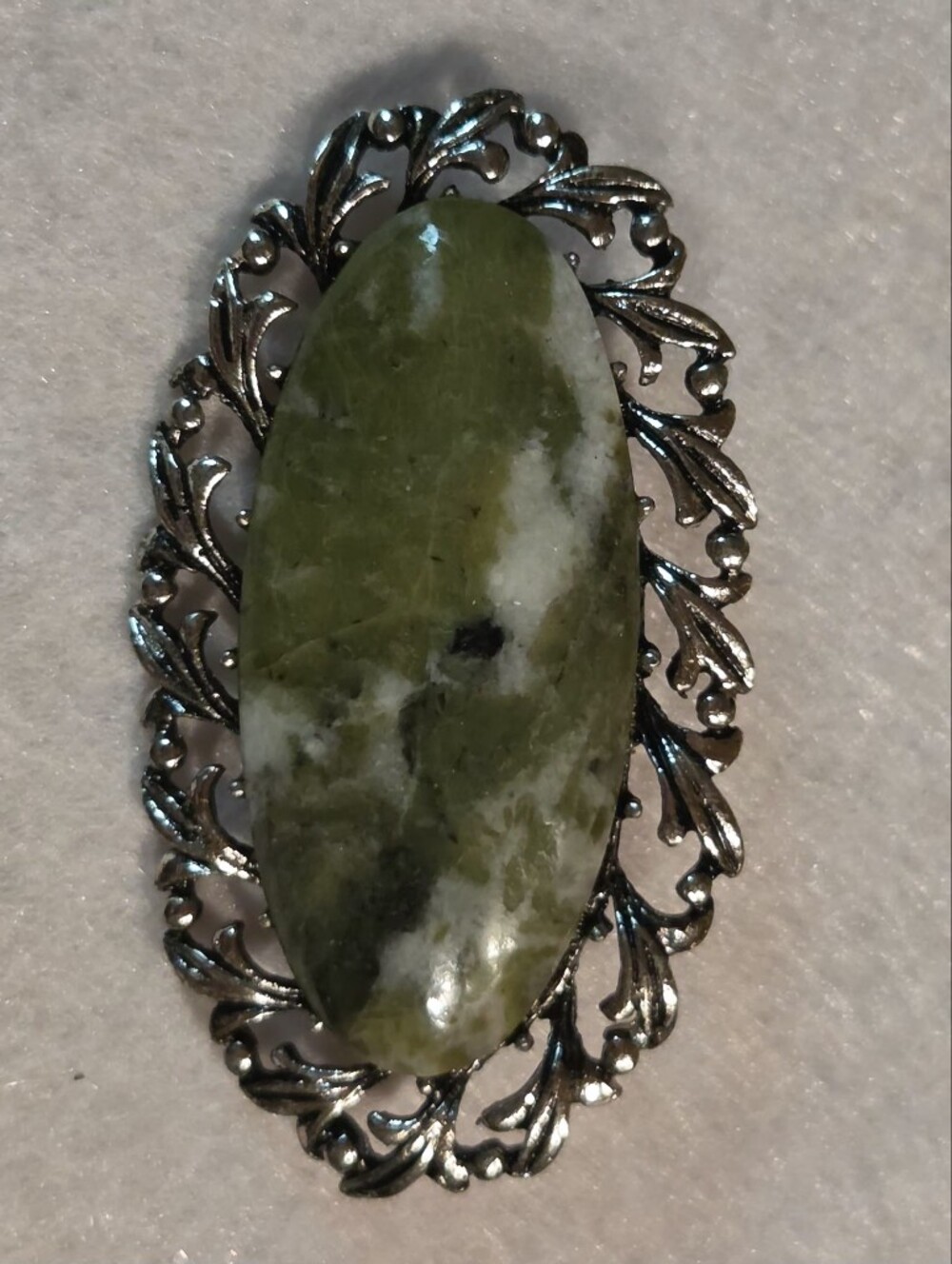 Vintage Green Marble Stone Silver-tone Filigree Brooch / Pin